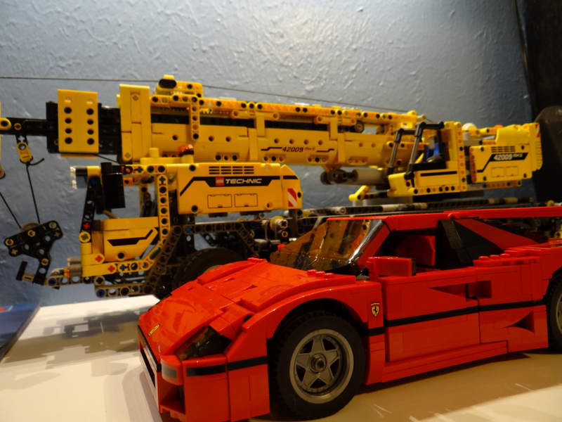 Illustration for article titled LEGO 10248 Ferrari F40 Review